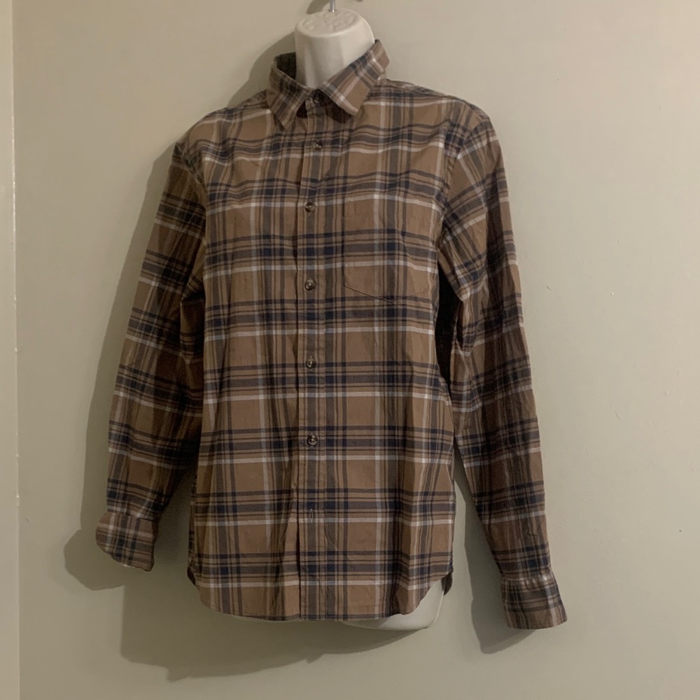 Woman’s small  Brown Plaid Shirt cabincore